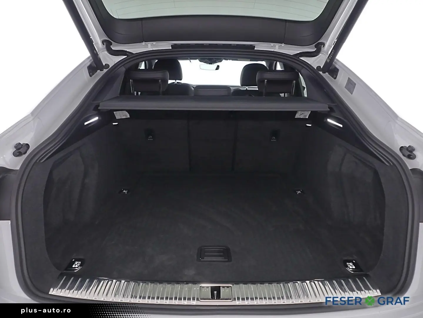 AUDI Q8 Sportback 50 e-tron