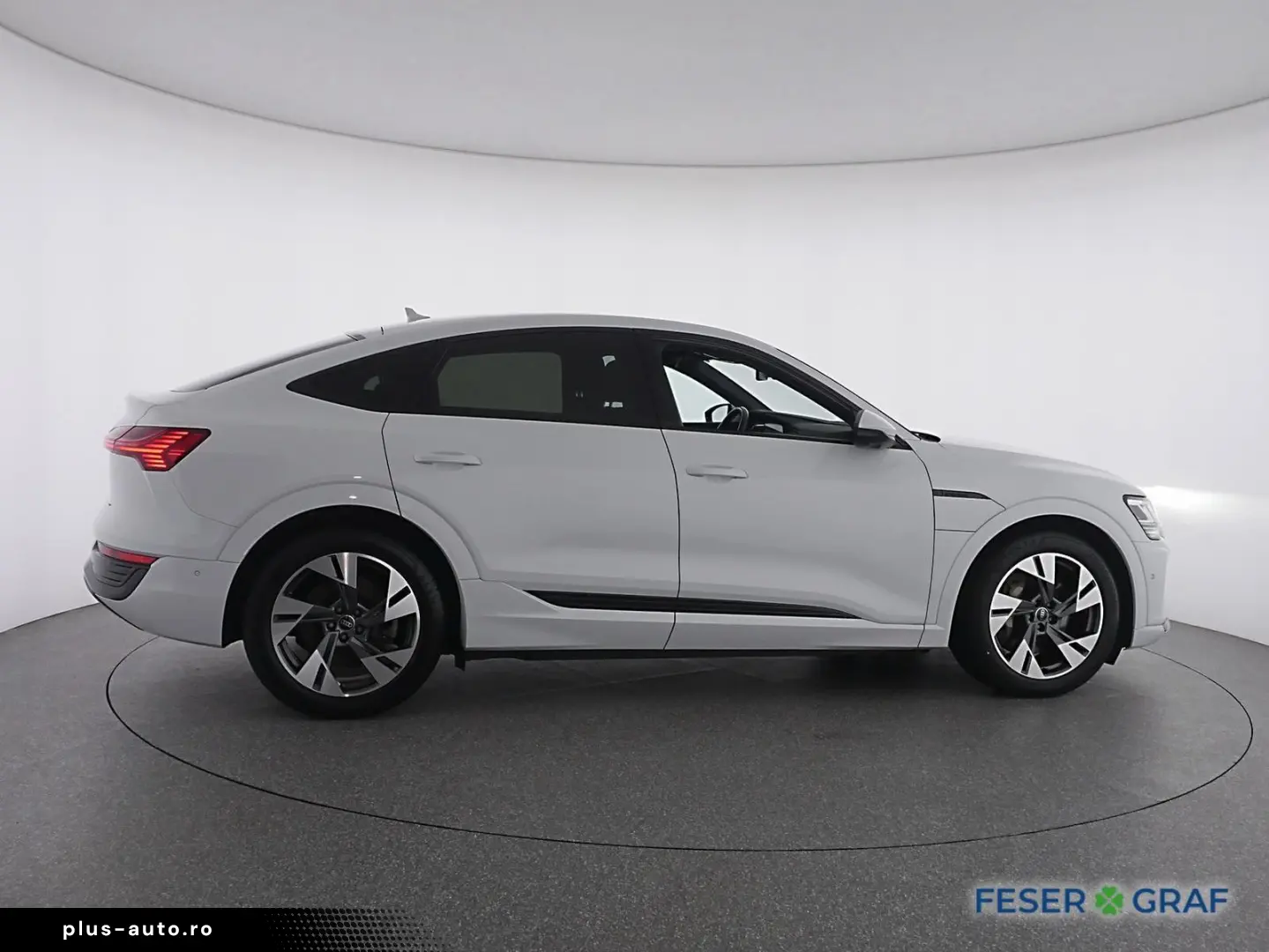 AUDI Q8 Sportback 50 e-tron