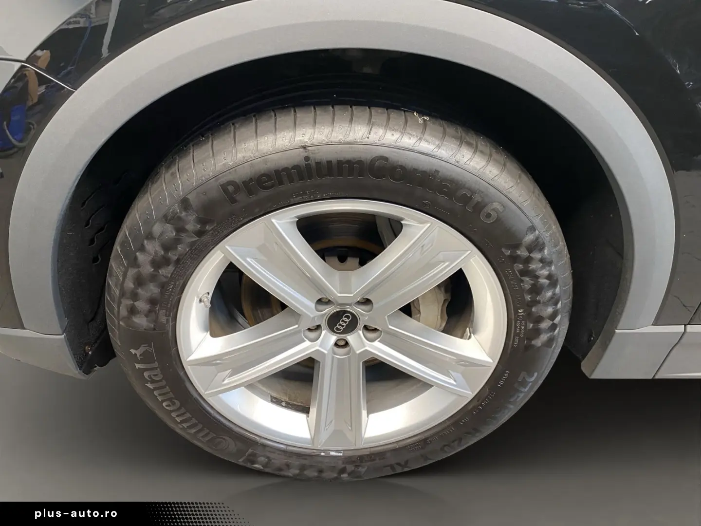 AUDI Q8 55 3.0 TFSI quattro