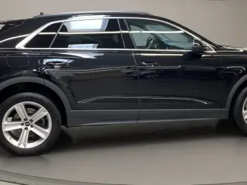 AUDI Q8 55 3.0 TFSI quattro