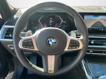 BMW X7 xDrive 40 d M Sport CARBON SKYLOUNGE AHK