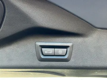 BMW X7 xDrive 40 d M Sport CARBON SKYLOUNGE AHK