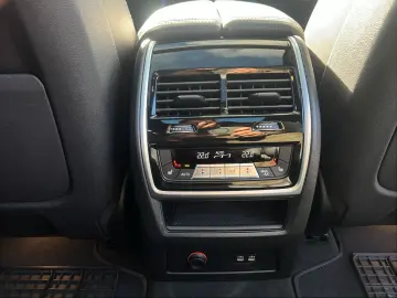 BMW X7 xDrive 40 d M Sport CARBON SKYLOUNGE AHK