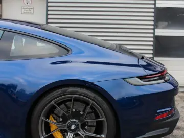 PORSCHE 992 GT3 Touring Paket Keramik Carbon Lift BOSE
