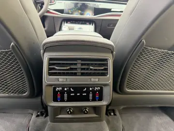 AUDI RS Q8 4.0 TFSI quattro Pano-Softclose-Garantie