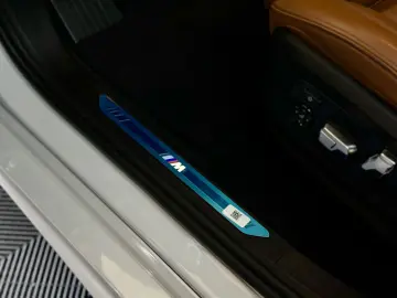 BMW X6 40 D XDRIVE M SPORT   VOLLAUSSTATTUNG