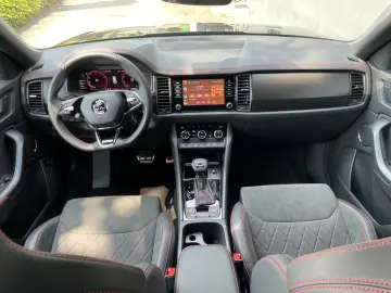 SKODA Kodiaq 2.0 TSI DSG 4x4 RS