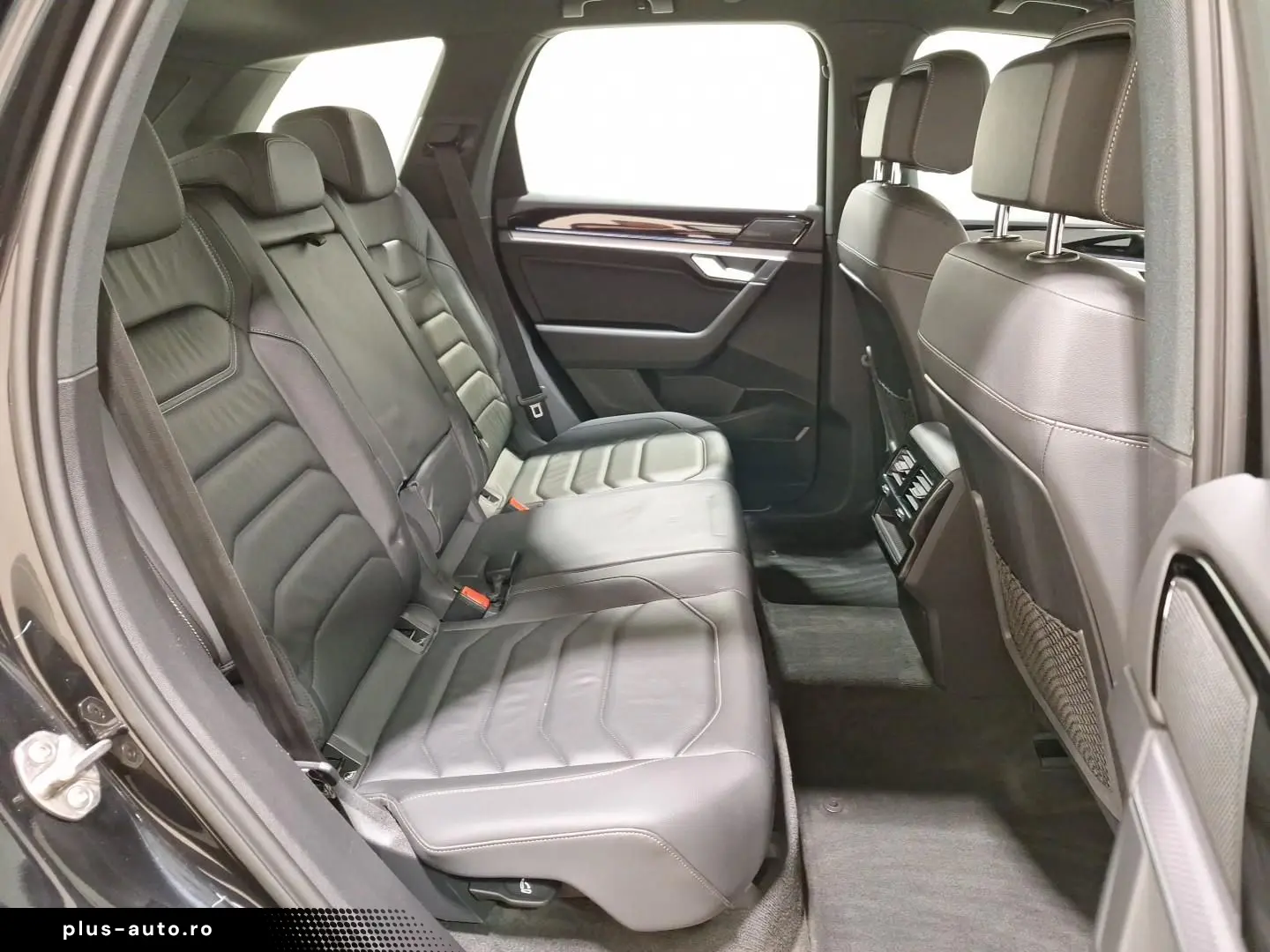 VW Touareg 3.0 V6 TDI R-Line 4Motion