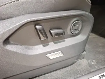 VW Touareg 3.0 V6 TDI R-Line 4Motion