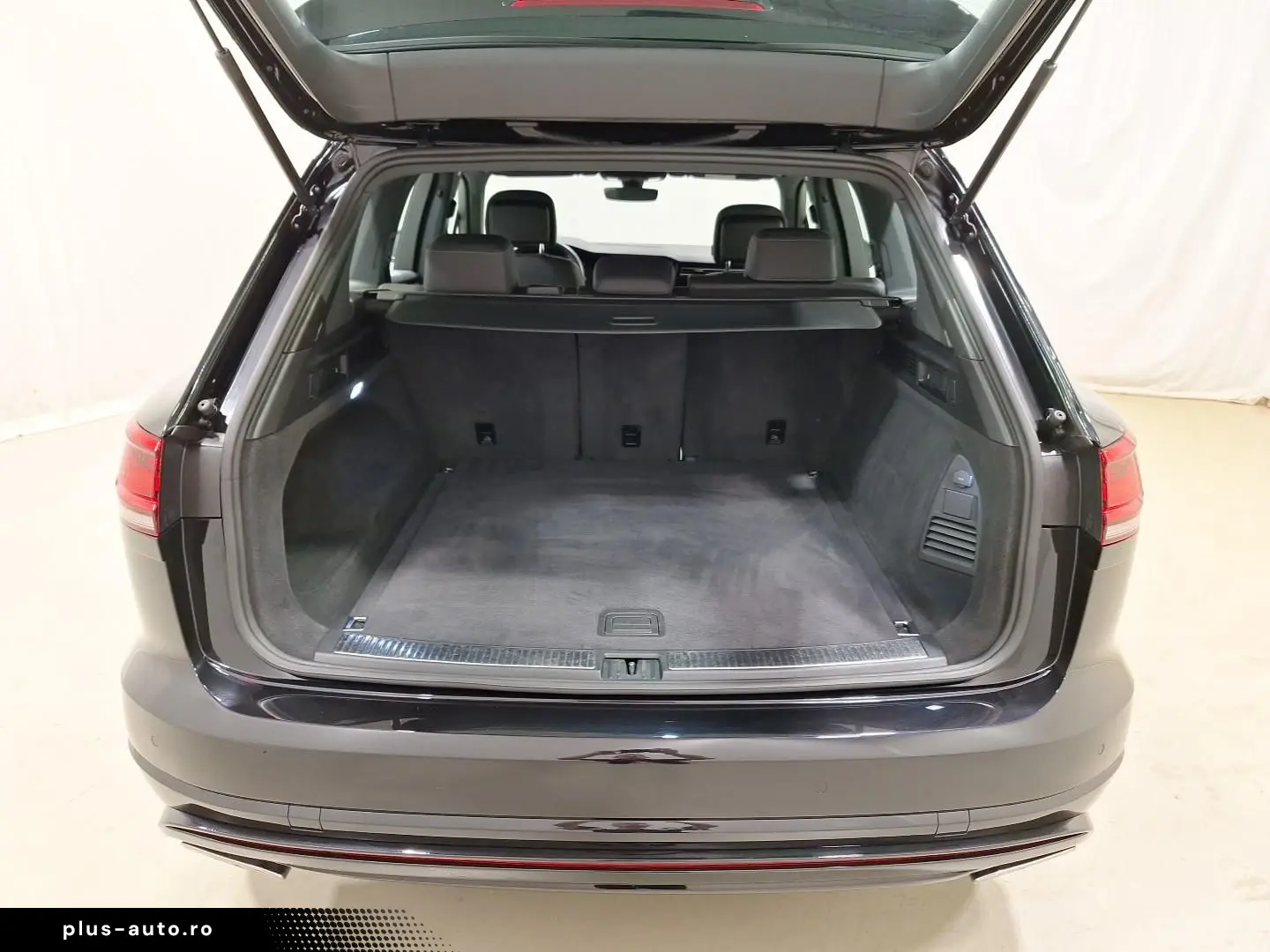 VW Touareg 3.0 V6 TDI R-Line 4Motion