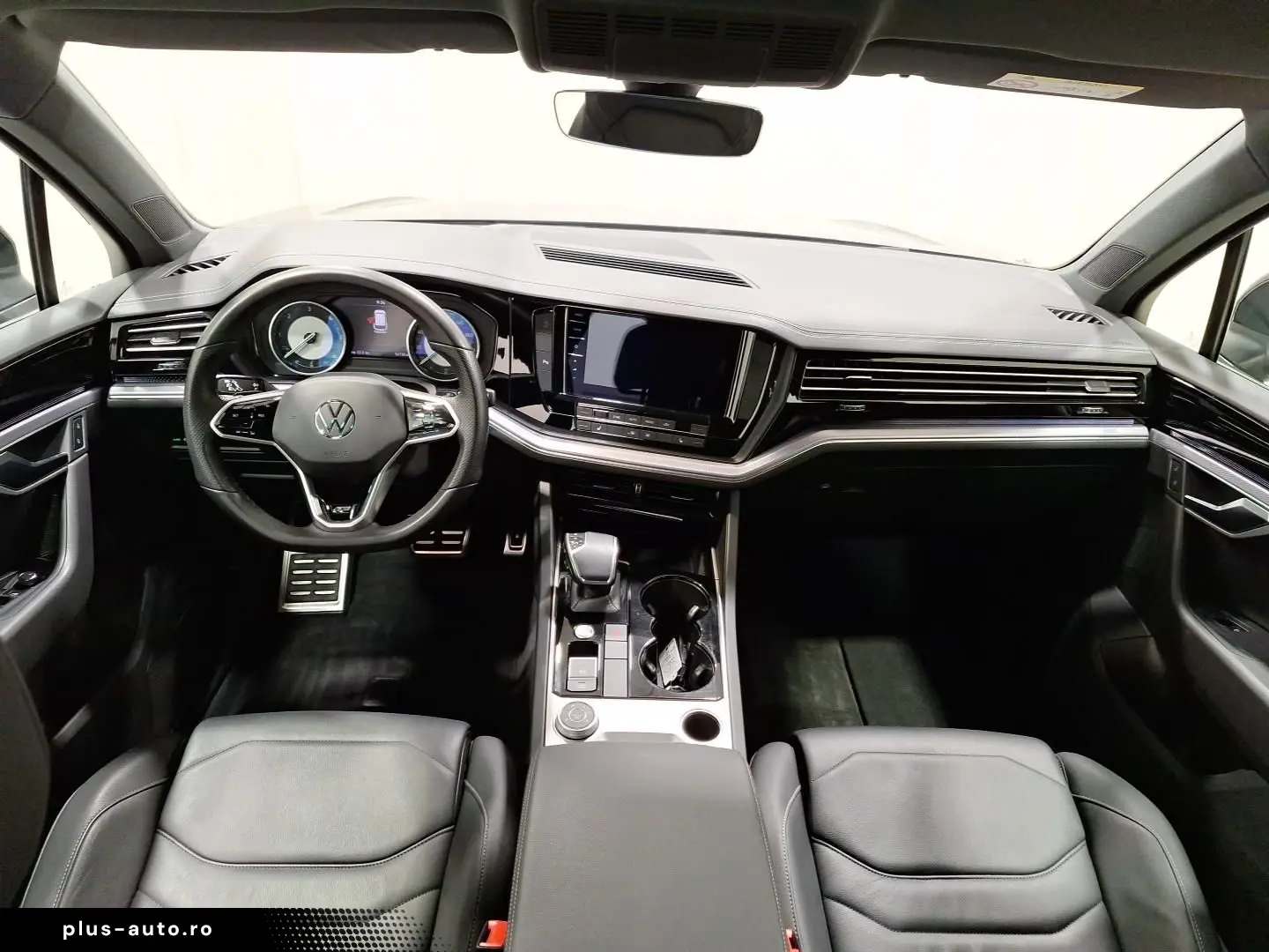 VW Touareg 3.0 V6 TDI R-Line 4Motion