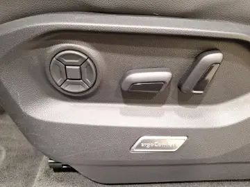 VW Touareg 3.0 V6 TDI R-Line 4Motion