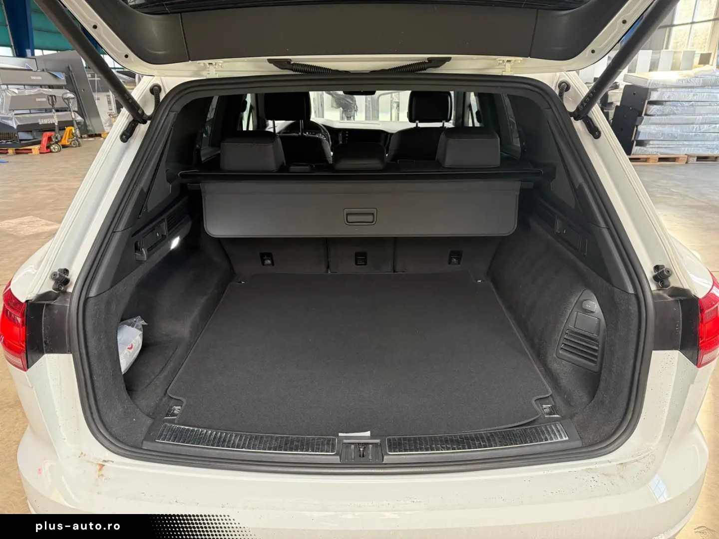 VW Touareg 3.0 V6 TDI 4M R-Line