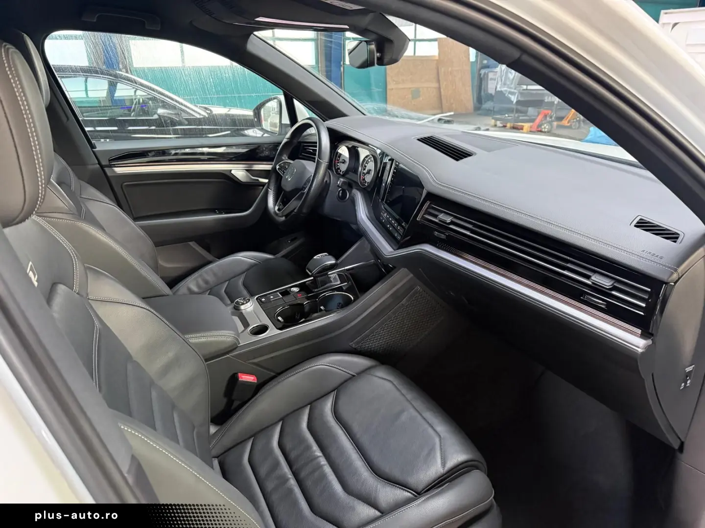 VW Touareg 3.0 V6 TDI 4M R-Line