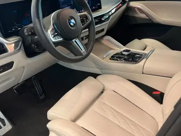 BMW X6 M60 i xDrive   HUD   PANO  LED  360 KAMERA