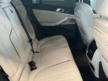 BMW X6 M60 i xDrive   HUD   PANO  LED  360 KAMERA