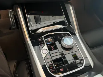 BMW X6 xDrive 40d M SPORT LED AHK PANO-DA H&K