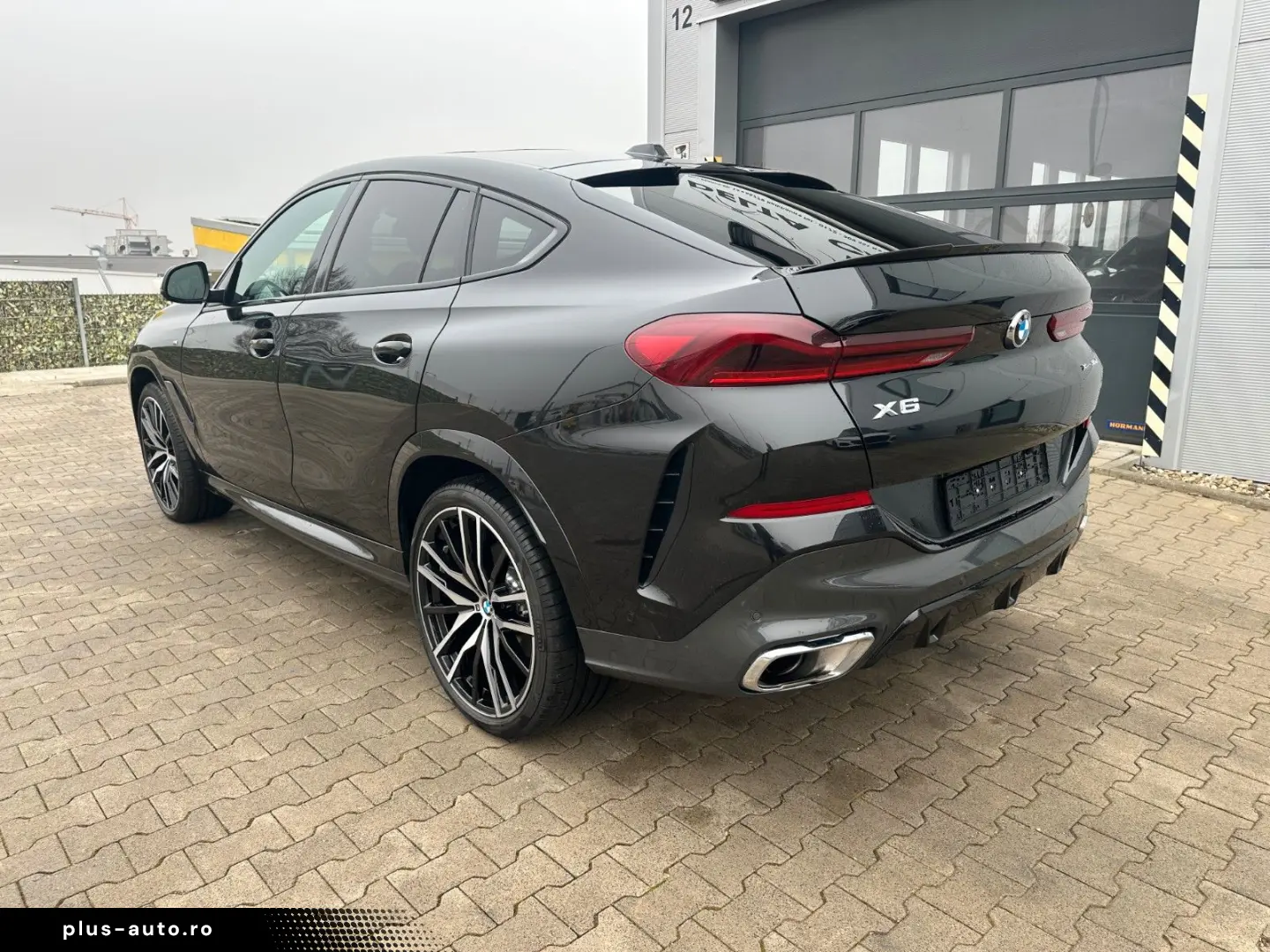 BMW X6 30 d xDrive M Sport HK Pano HuD 22  Softclose