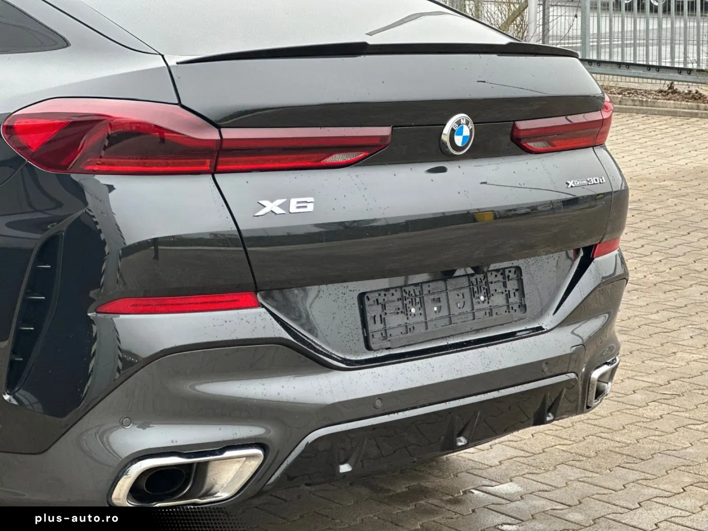 BMW X6 30 d xDrive M Sport HK Pano HuD 22  Softclose