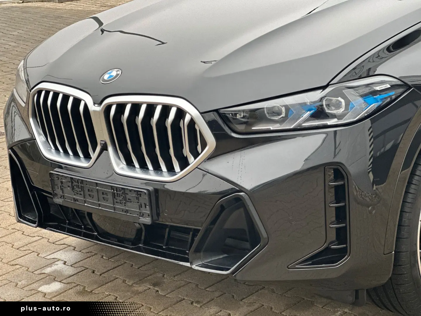 BMW X6 30 d xDrive M Sport HK Pano HuD 22  Softclose