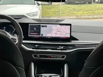 BMW X6 30 d xDrive M Sport HK Pano HuD 22  Softclose