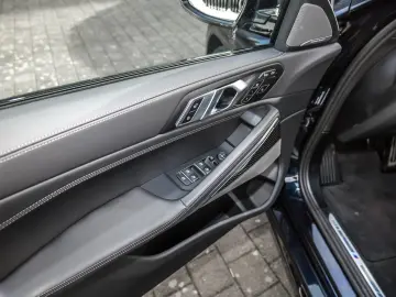 BMW X6 xDrive30d M Sport PANO HUD ACC AHK RFK NAVI L