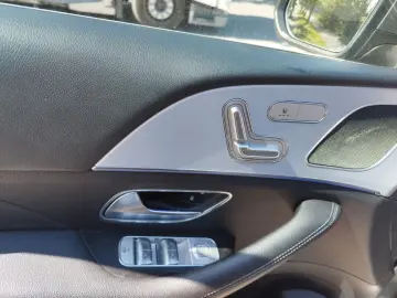 MERCEDES-BENZ GLE 300 GLE -Klasse GLE 300 d 4Matic