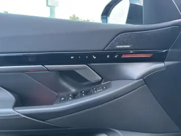 BMW 520i Limousine 3J Garantie  360 Kam   HarmanK