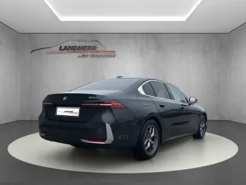 BMW 520 i 360  Kamera Head-Up Display