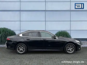 BMW 520i A Live Cockpit Pro SHZ 360  Kam HUD H&K DAB