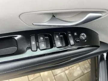 HYUNDAI TUCSON 1.6T-GDi 230CP Hybrid Style  6AT 2WD