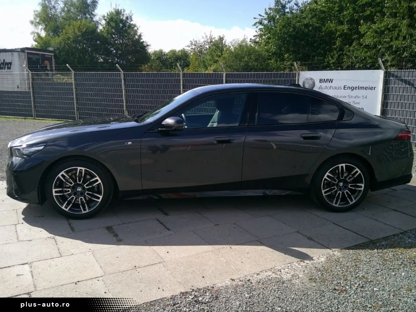 BMW 520 i M Sport AHK el. Driv.Plus Park.Plus HUD!