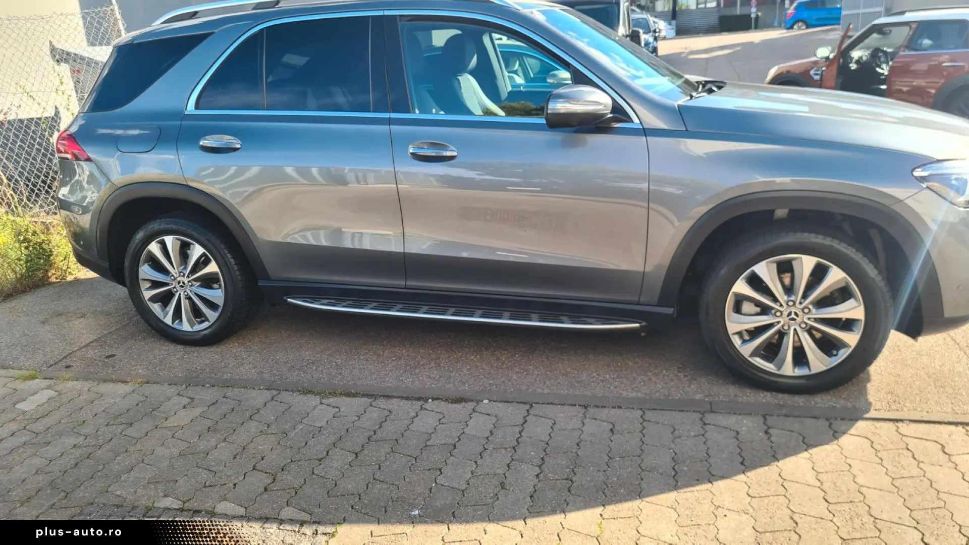 MERCEDES-BENZ GLE 300 d 4Matic AMG int ALU19  Kamera360