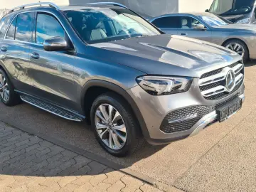 MERCEDES-BENZ GLE 300 d 4Matic AMG int ALU19  Kamera360
