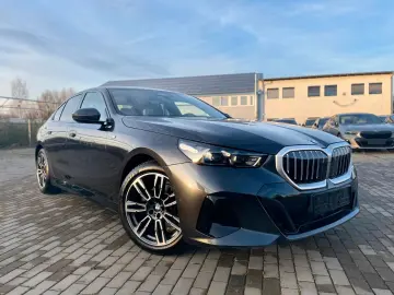 BMW 520 i M Sport STHZG HUD HK Sitzlüf 360 Keyless