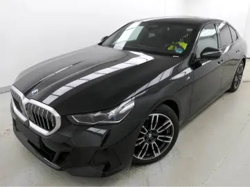 BMW 520i M Sport HeadUp Komfortsitze Sound 360 Kam