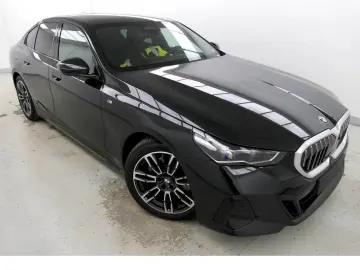 BMW 520i M Sport HeadUp Komfortsitze Sound 360 Kam