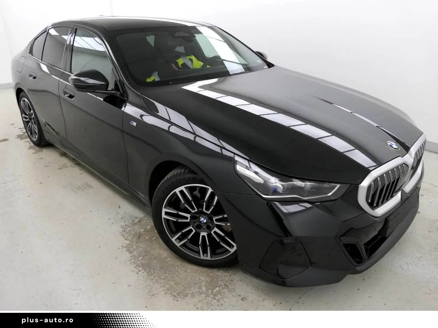 BMW 520i M Sport HeadUp Komfortsitze Sound 360 Kam