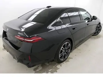BMW 520i M Sport HeadUp Komfortsitze Sound 360 Kam