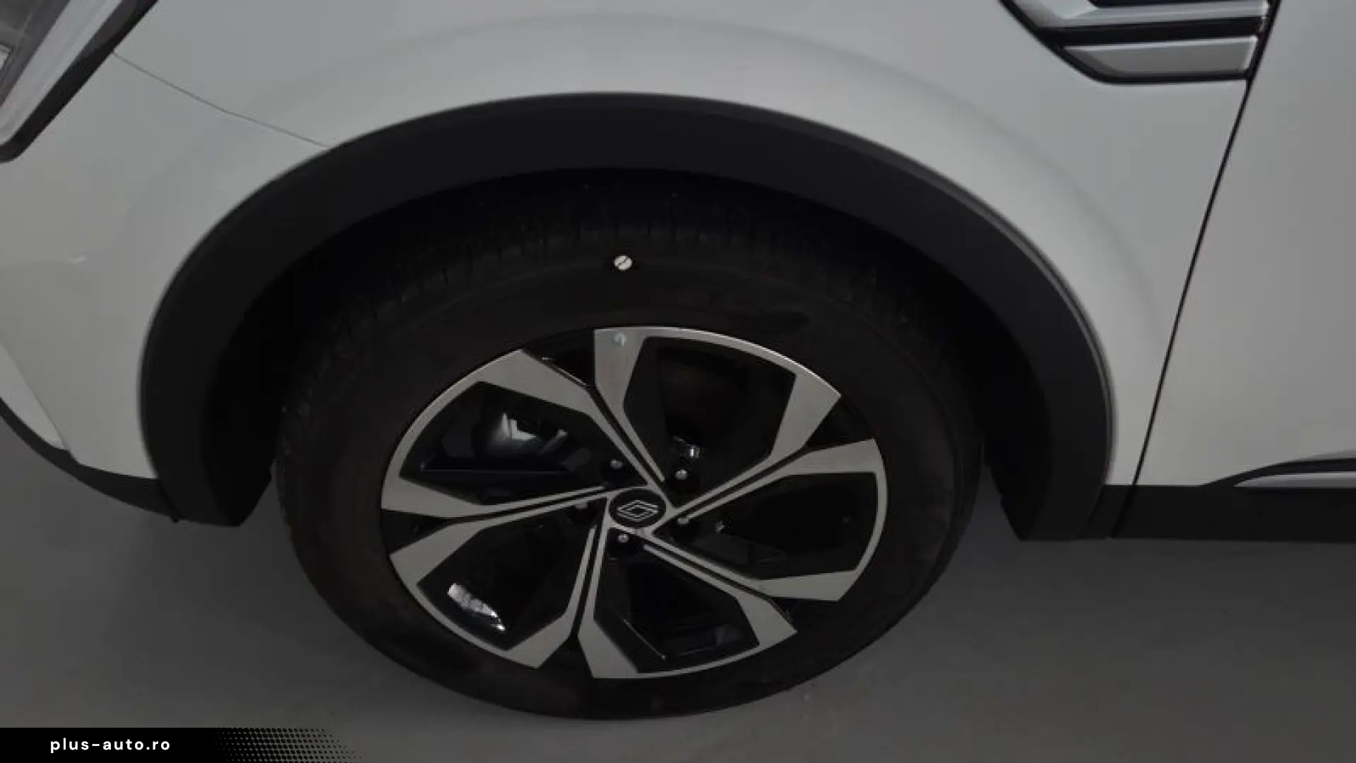 RENAULT ARKANA 1.6 E-Tech 145 techno