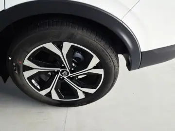 RENAULT ARKANA 1.6 E-Tech 145 techno