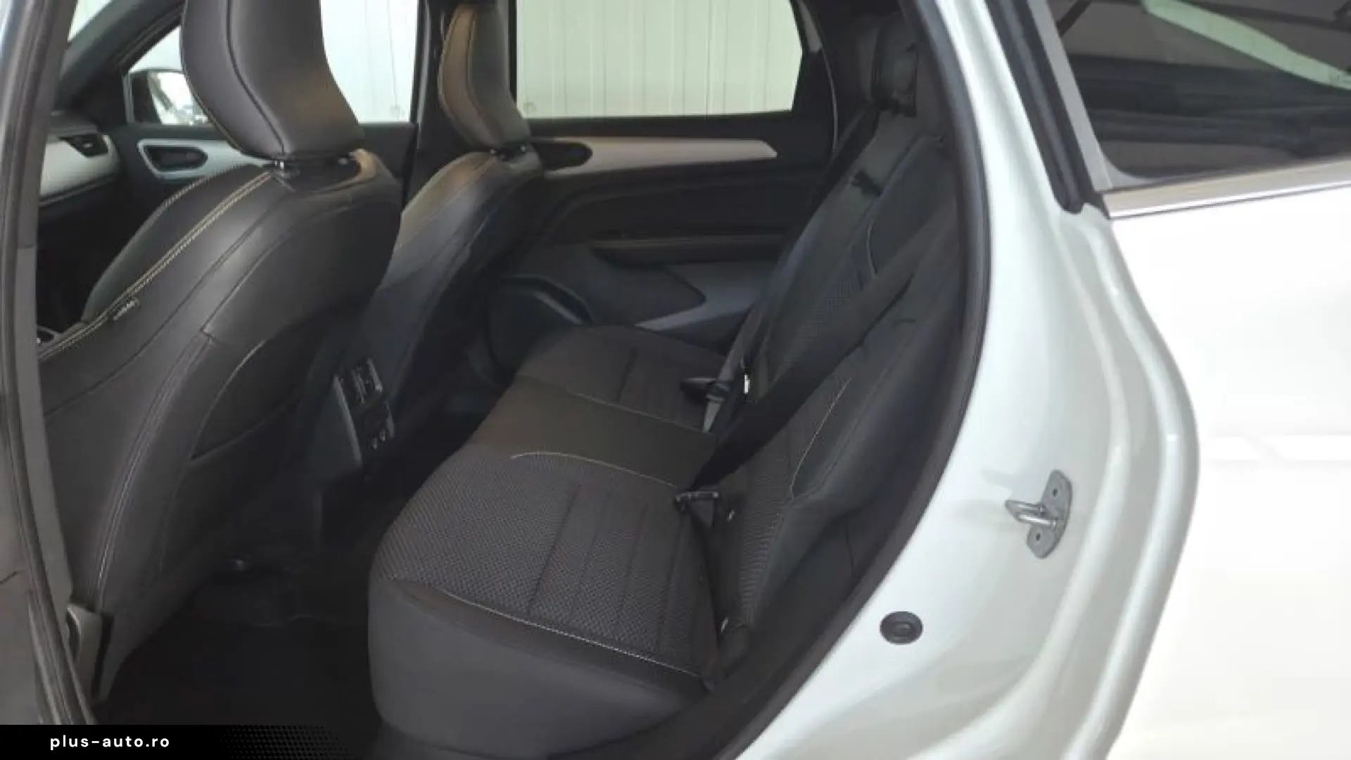 RENAULT ARKANA 1.6 E-Tech 145 techno