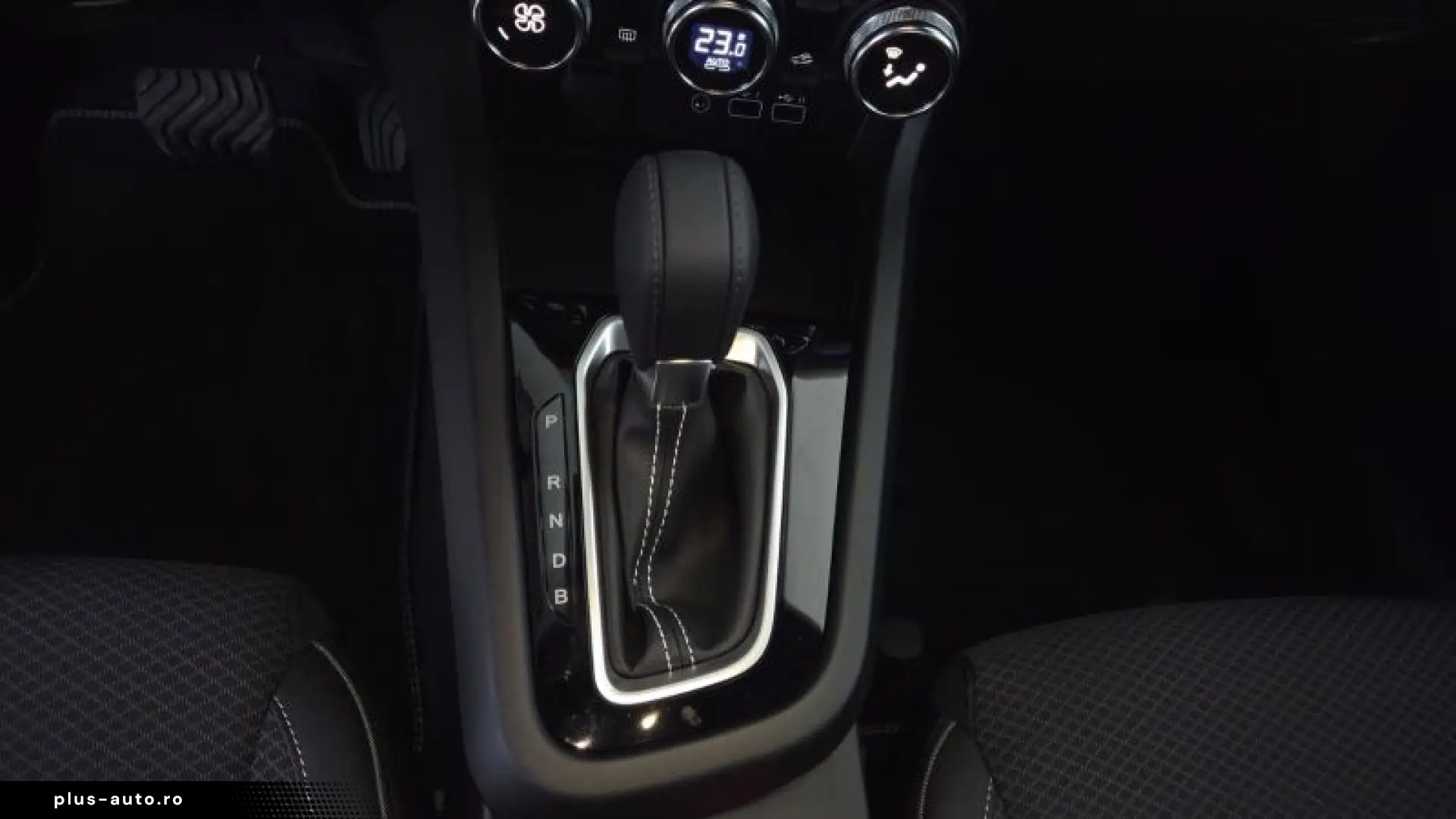 RENAULT ARKANA 1.6 E-Tech 145 techno