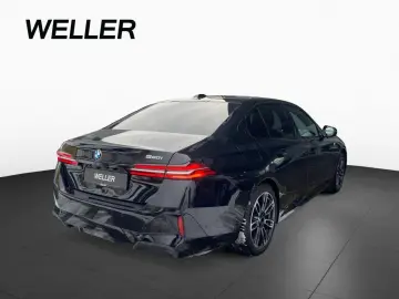 BMW 520i Lim M SPORT AdLED AHK Pano StHz H K St Go