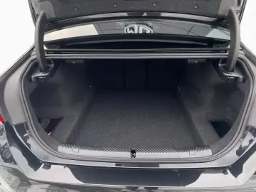 BMW 520i Lim M SPORT AdLED AHK Pano StHz H K St Go