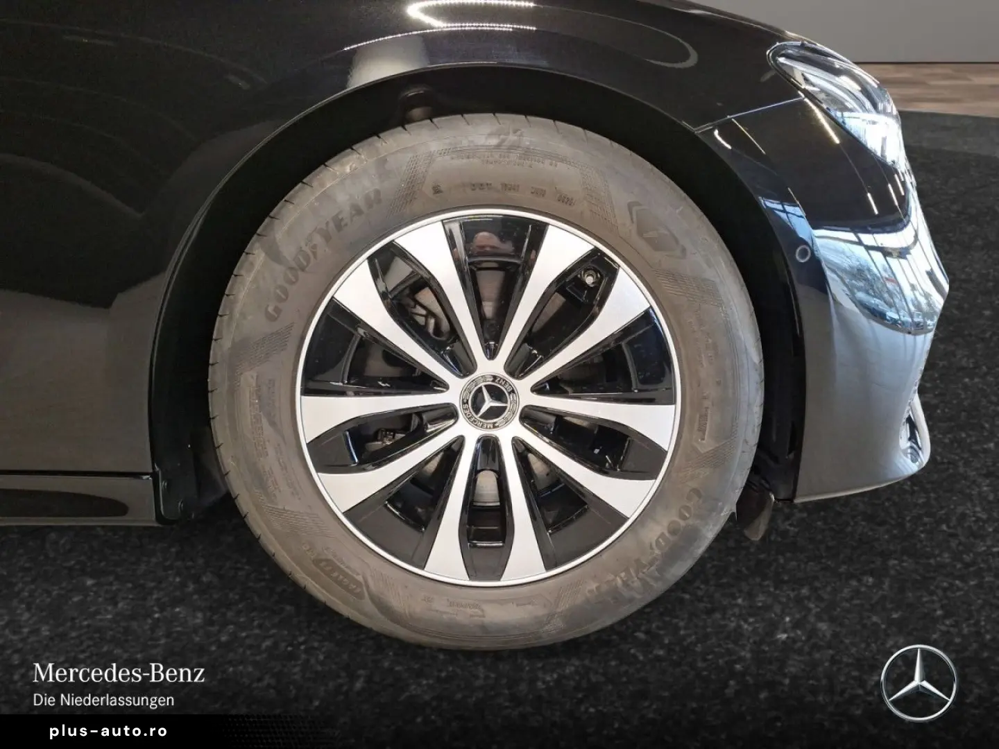 MERCEDES-BENZ E 200 Avantgarde Advanced LED DISTRONI&hellip;