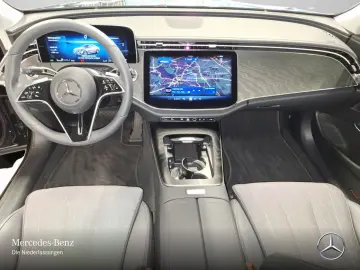 MERCEDES-BENZ E 200 Avantgarde Advanced LED DISTRONI&hellip;
