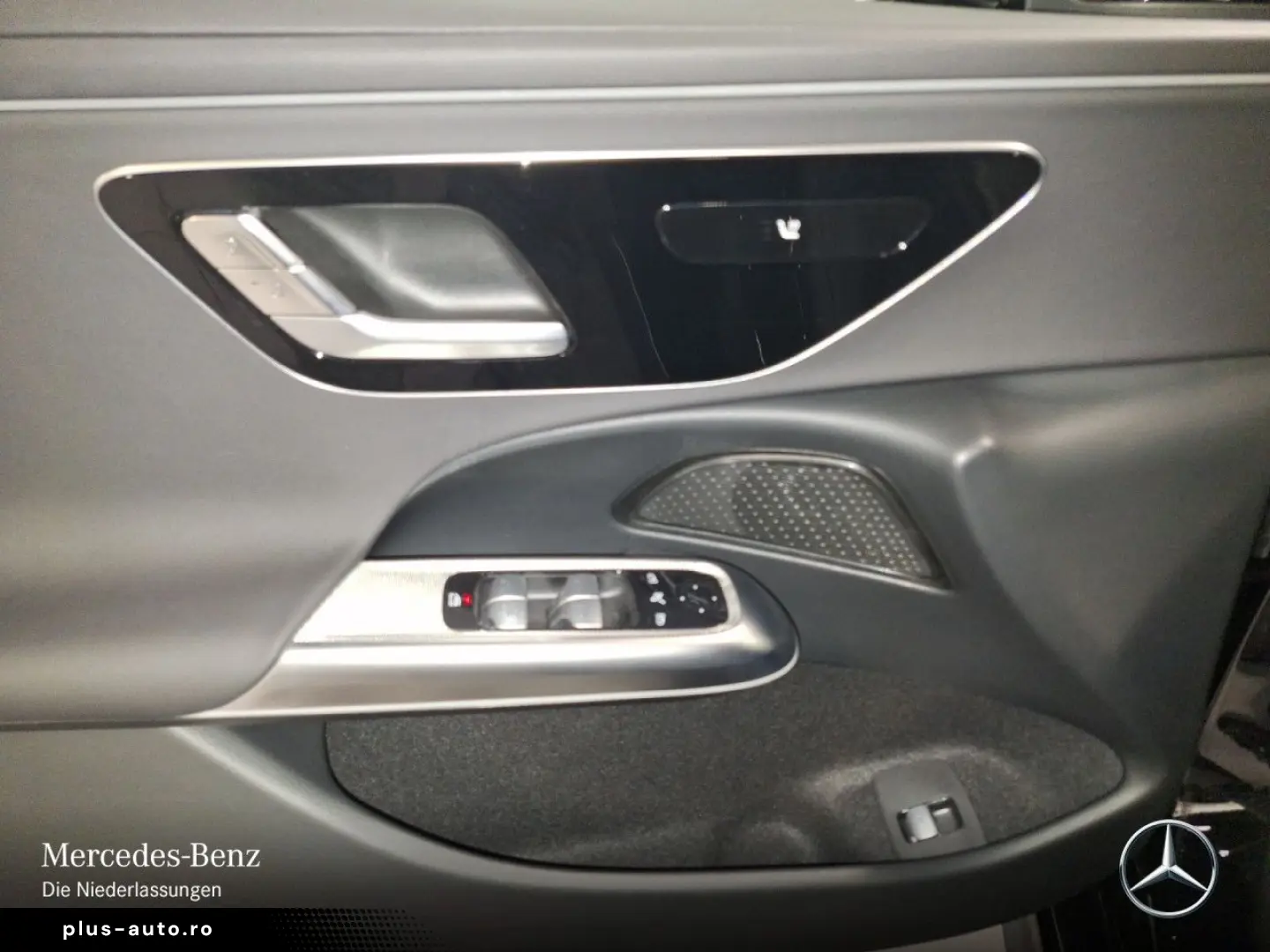 MERCEDES-BENZ E 200 Avantgarde Advanced LED DISTRONI&hellip;