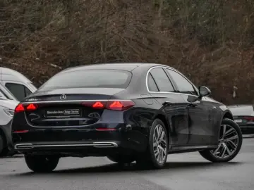 MERCEDES-BENZ E 300 de Avantgarde LED Kamera Distr T&hellip;