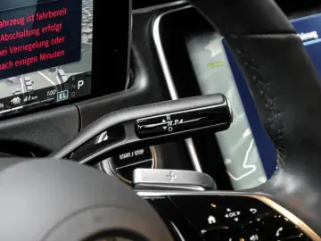 MERCEDES-BENZ E 300 de Avantgarde LED Kamera Distr T&hellip;